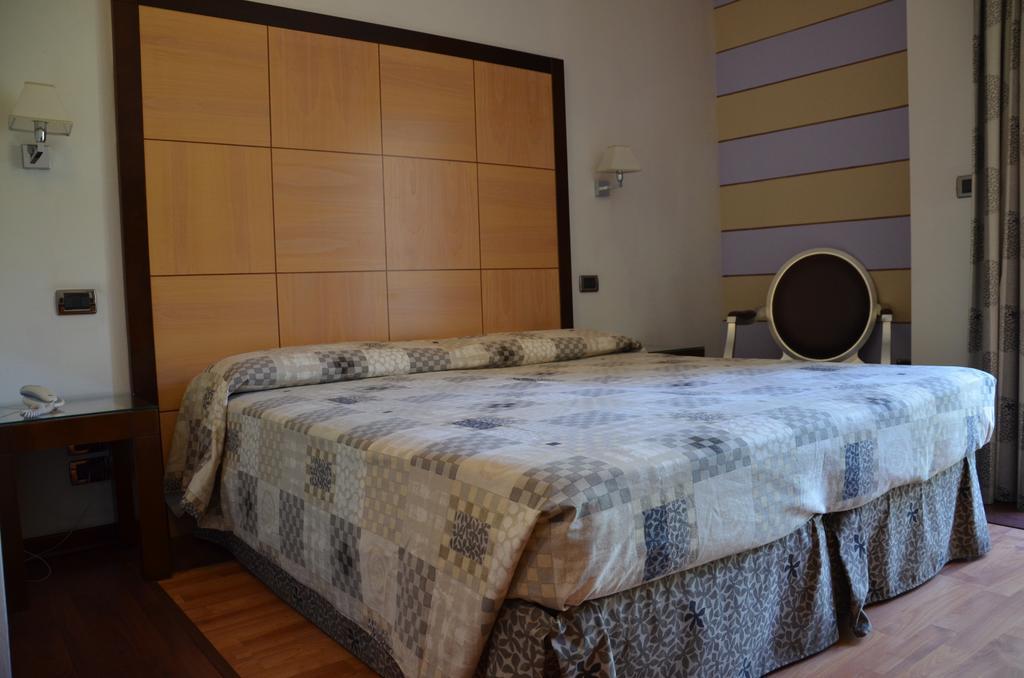 Regent Beach Hotel & Apartments 레조디칼라브리아 외부 사진