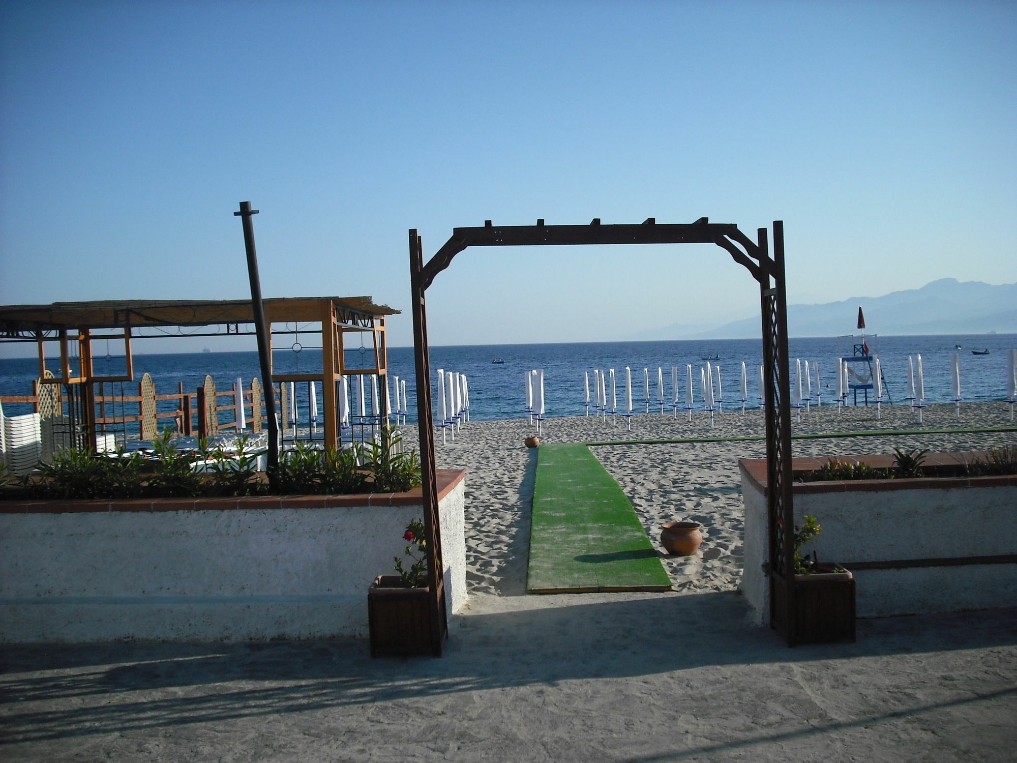 Regent Beach Hotel & Apartments 레조디칼라브리아 외부 사진